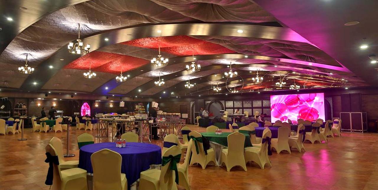 Resort The Heritage Village & Jaipur